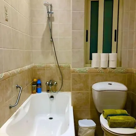 Bay- Seaview Serviced Flat Up To 6 Person מליאהה